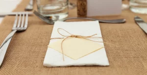 why choose paper over cloth napkins